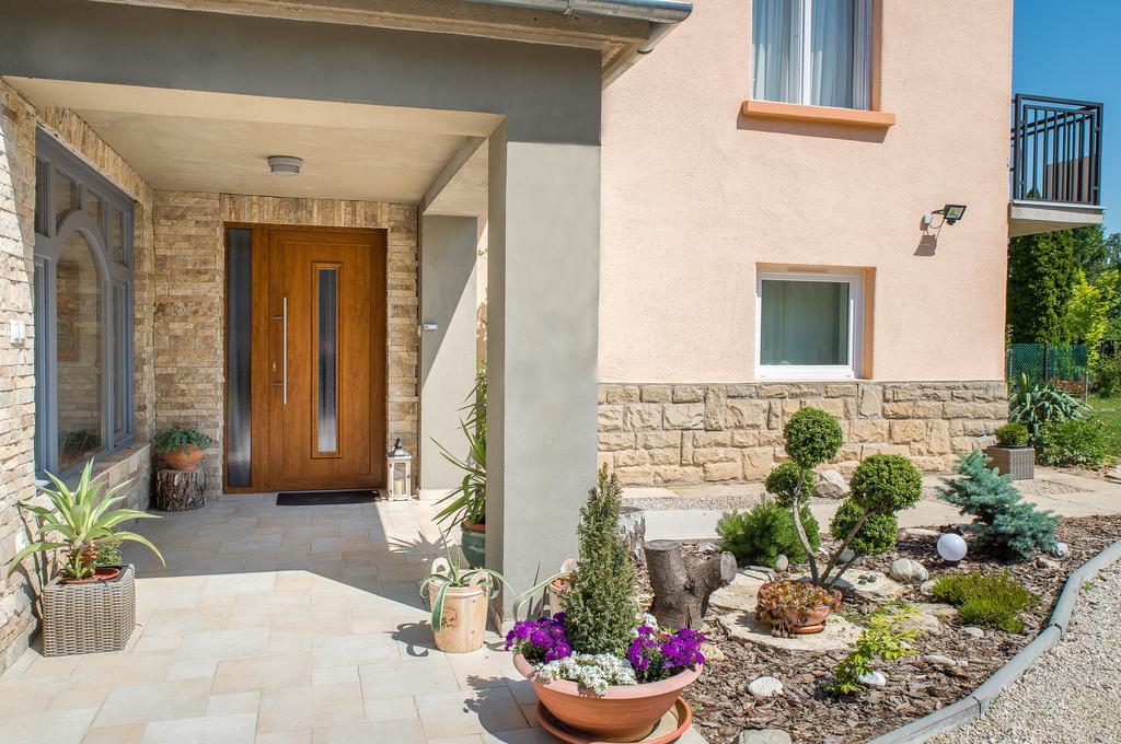 Forestine Guesthouse Hévíz المظهر الخارجي الصورة